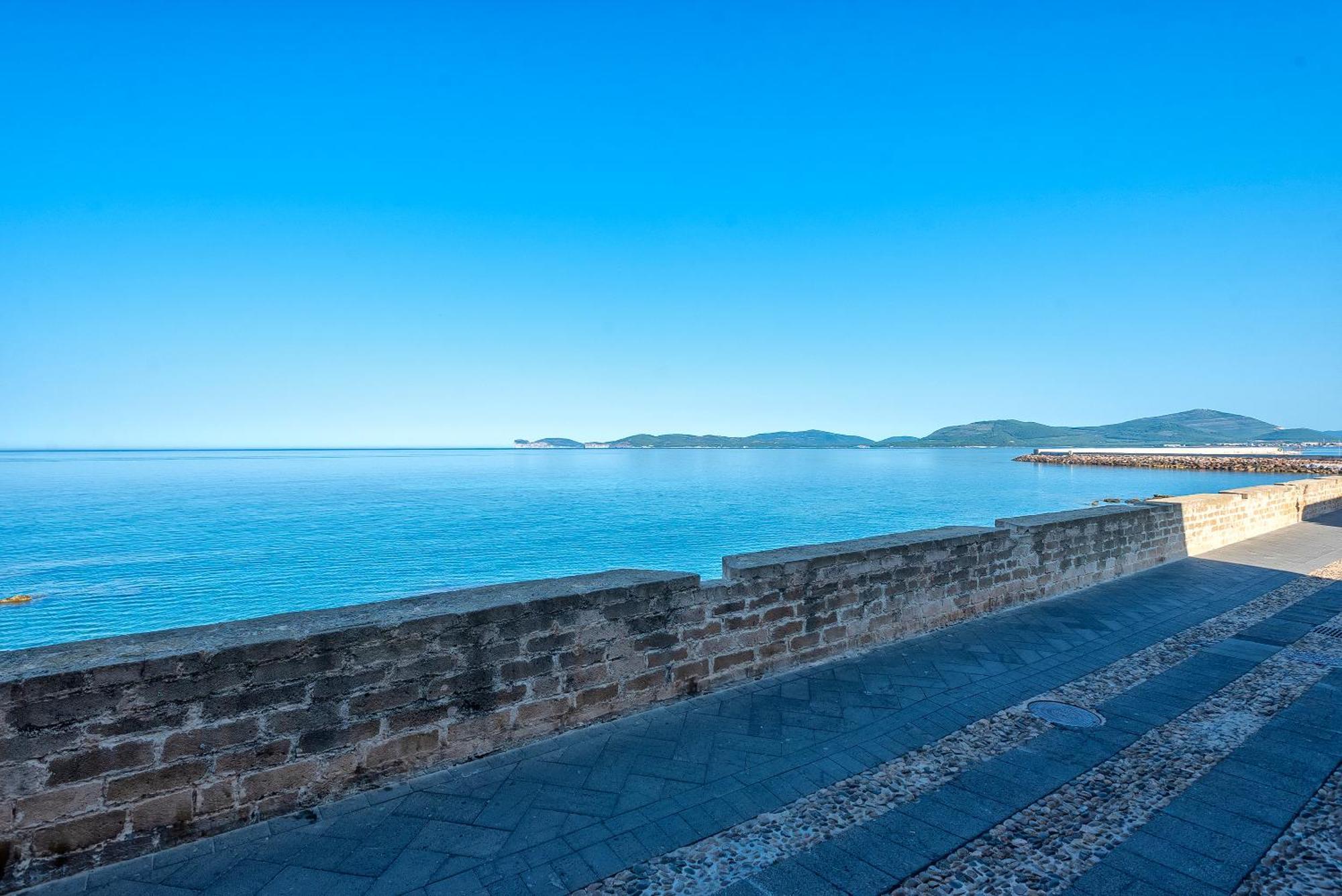 Carlo Alberto Apartment, Alghero Old Town, Near The Beach Exterior foto